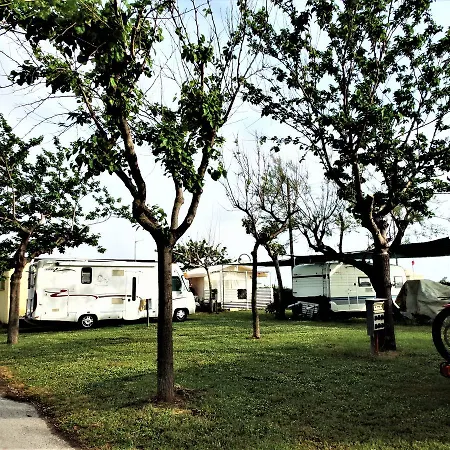 Pet Family Camping Cortina