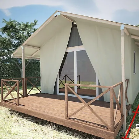 Pet Family Camping Cortina 세니갈리아